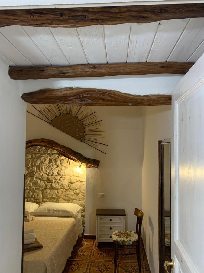 Steddueoro Bed and Breakfast Baunei Exteriör bild
