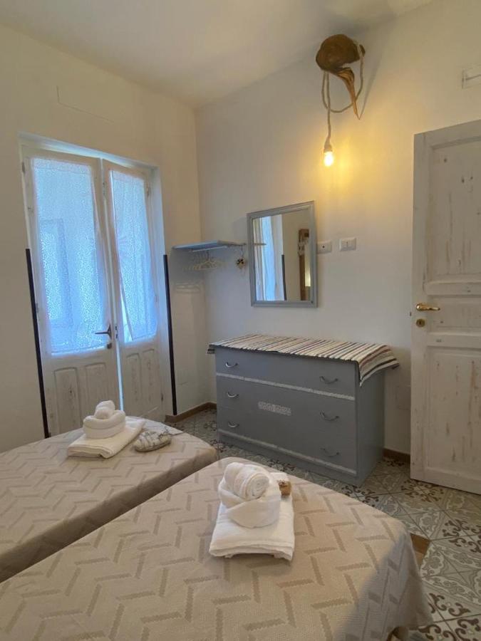 Steddueoro Bed and Breakfast Baunei Exteriör bild